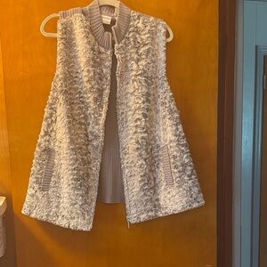 Alfred Dunner Ribbed Knit Vest in Grey